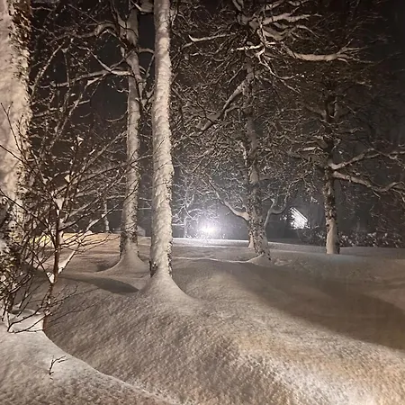 캠프장 Campingvogn I Nydelige Ramfjord
